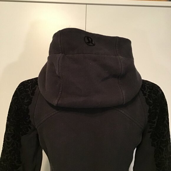Lululemon Scuba Hoodie Light Cotton Fleece (Floral Flock) Black Size 6 - Picture 7 of 16